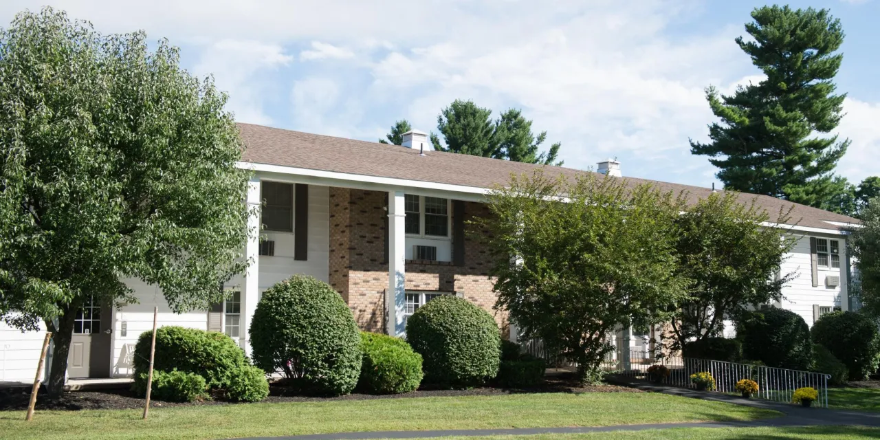 The exterior of the Kingsway Court Apartments